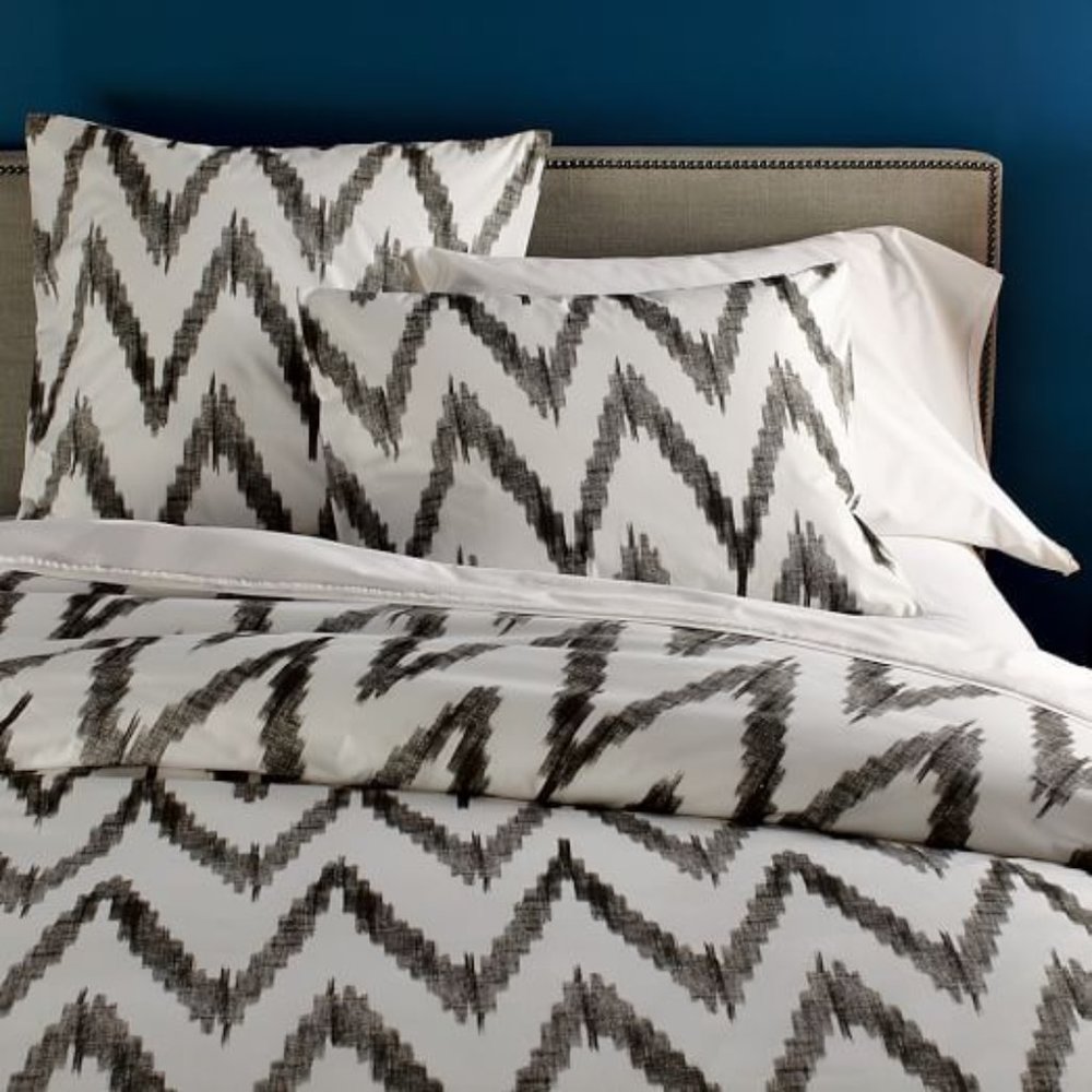 SOLD West Elm Organic Chevron Queen Duvet Cover